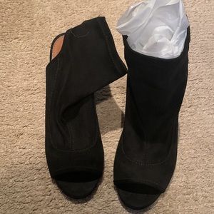 Black Rampage Heels